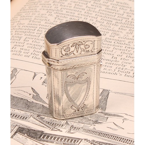 637 - A George III silver etui, hinged domed cover, closing with a button, engraved with leafy scrolls, va... 