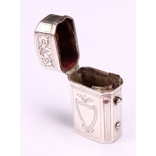 637 - A George III silver etui, hinged domed cover, closing with a button, engraved with leafy scrolls, va... 