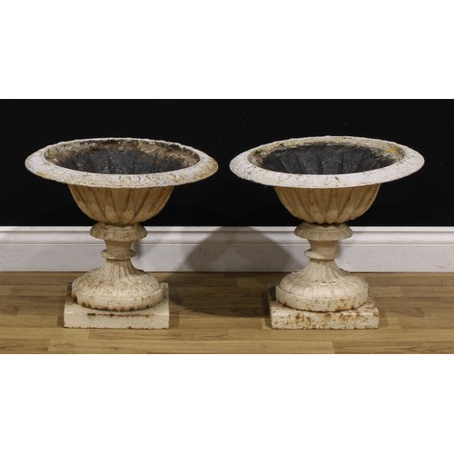 1467 - A pair of late 19th century cast iron garden urns, egg-and-dart rims, 39.5cm high, 47cm diameter, c.... 