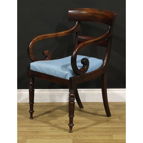 1268 - A set of six George IV mahogany bar-back dining chairs, comprising four side chairs and a pair of ca... 