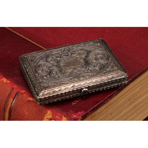 607 - A Continental silver rectangular snuff box, chased and engraved with flowers and scrolling leaves, 7... 