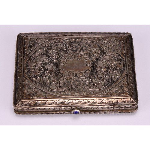 607 - A Continental silver rectangular snuff box, chased and engraved with flowers and scrolling leaves, 7... 