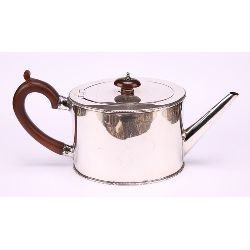 642 - A George III silver oval drum shaped teapot, quite plain, milled borders, scroll capped handle, 26.5... 