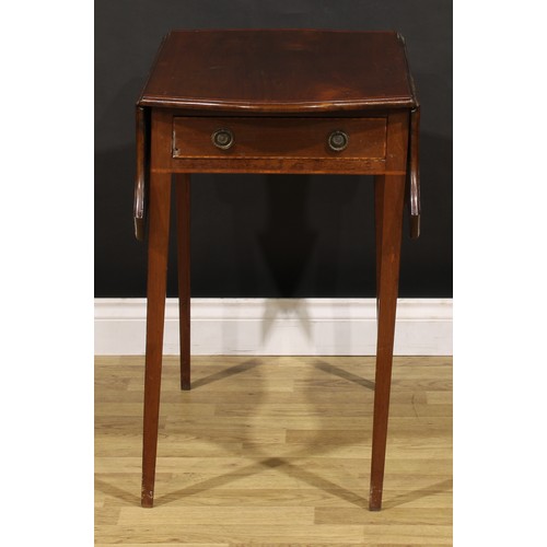 1409 - A George III tulipwood crossbanded mahogany butterfly Pembroke table, serpentine rectangular top wit... 