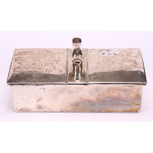 670 - A George V silver twin-compartment butler's cigarette waiting box, shaped carrying handle flanked by... 