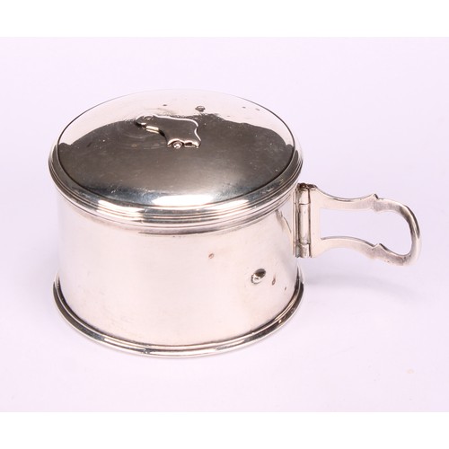 636 - A George III silver cylindrical bougie box, push-fitting cover with pivoting aperture cover, 5cm dia... 