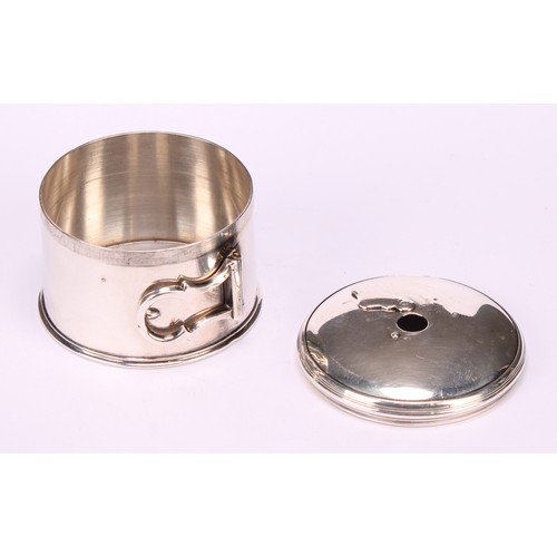 636 - A George III silver cylindrical bougie box, push-fitting cover with pivoting aperture cover, 5cm dia... 