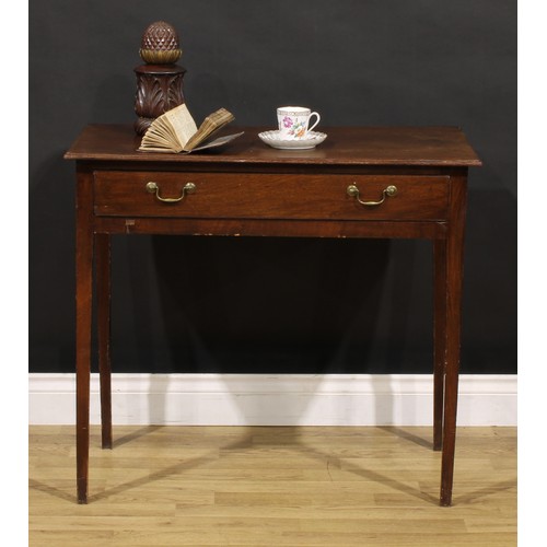 1401 - A George III mahogany side table, rectangular top above a long frieze drawer, tapered square legs, 7... 