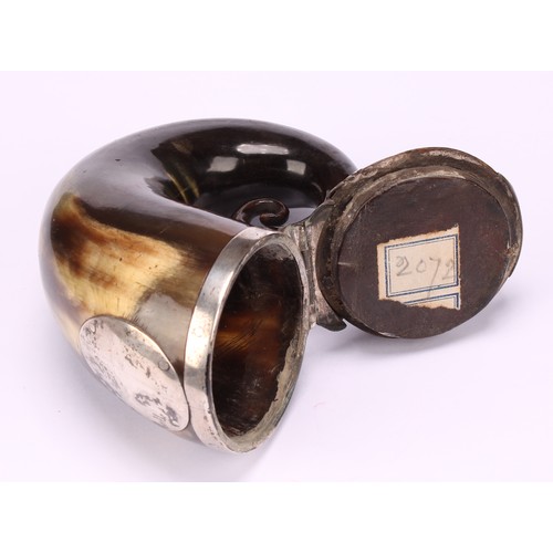 684 - A large 19th century Scottish silver coloured metal mounted horn snuff mull, hinged cover, 11cm wide... 