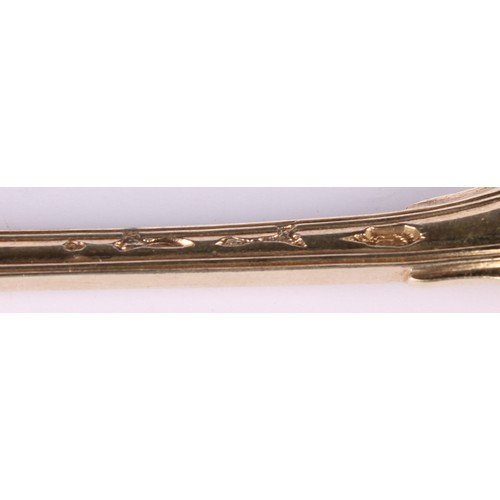 536 - A pair of early 19th century French silver-gilt Fiddle and Thread pattern table forks, 18cm long, Pa... 