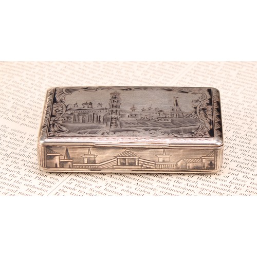 589 - A 19th century Russian silver and niello rectangular snuff box, the hinged cover decorated with a ci... 