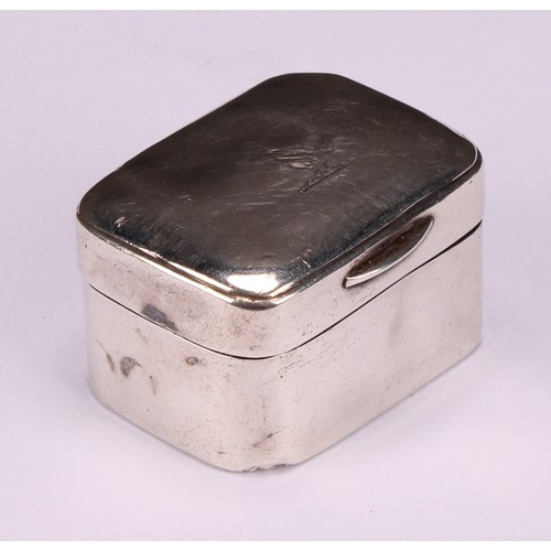 644 - A George III silver rounded rectangular nutmeg grater, quite plain, hinged cover enclosing a steel r... 