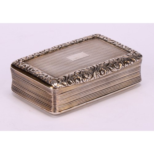 655 - A George IV silver table snuff box, hinged cover, gilt interior inscribed C.O.R - A.A.R. 22. June 19... 