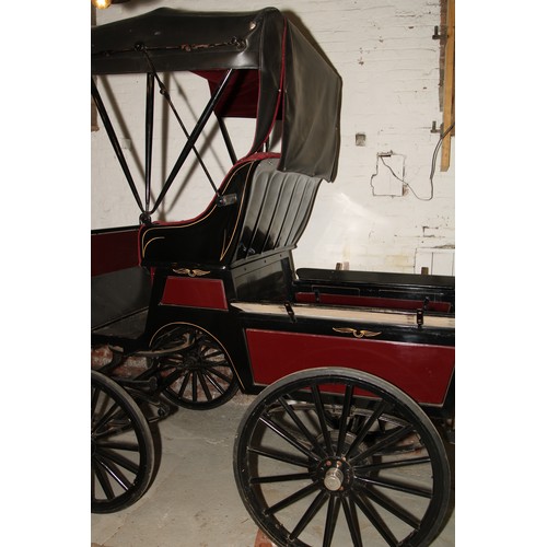 1476 - A 19th century North American horse drawn tall cart or buggy, by Canadian maker Voitures Robert & Fi... 