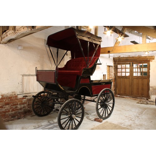 1476 - A 19th century North American horse drawn tall cart or buggy, by Canadian maker Voitures Robert & Fi... 