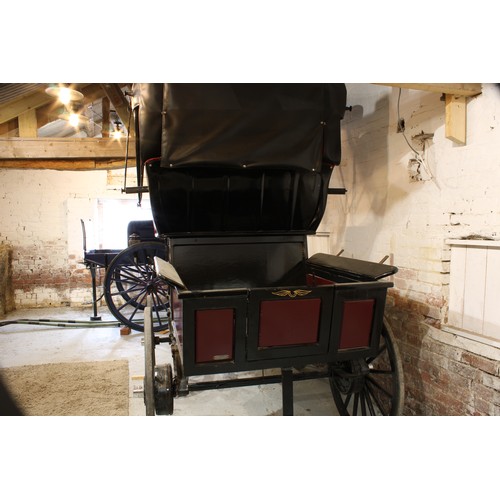 1476 - A 19th century North American horse drawn tall cart or buggy, by Canadian maker Voitures Robert & Fi... 