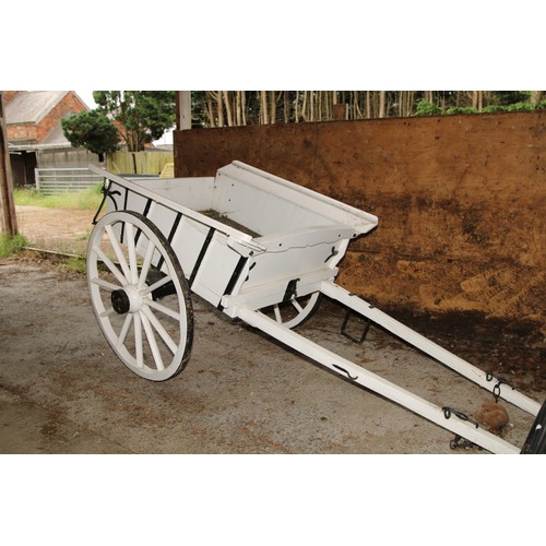 1479 - A 19th century horse drawn farm tipping cart, 150cm wide

***This lot is contained at a property in ... 