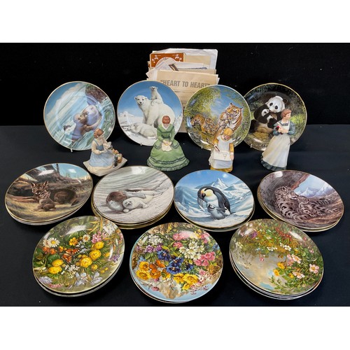 82 - Ceramics - Last of their Kind, The Endangered Species 1991 collectors plates set, others Furstengerg... 