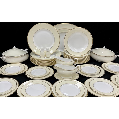 88 - A Royal Grafton 'Elegance' dinner service for ten comprised of ten dinner plates, ten side plates, t... 