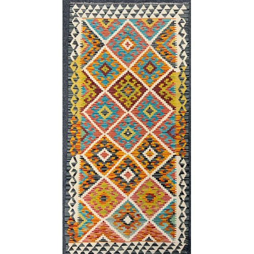 149 - An Anatolian Turkish Kilim rug / carpet, 190cm x 92cm.