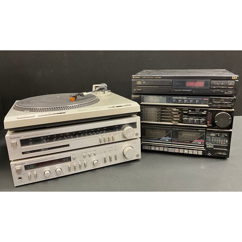 221 - A Technics direct drive SL-D202 turntable (no lid), ST-Z11L radio receiver;  SU-Z22 Stereo amplifier... 