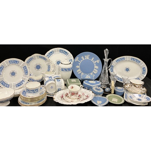 80 - Coalport ‘Reverley’ pattern part tea service for five; Wedgwood jasperware, Royal Crown Derby ‘Majes... 