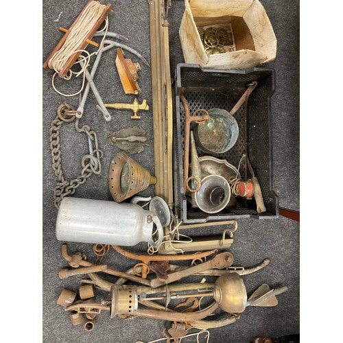 93 - Boxes and objects - fire fender, agricultural equipment, horse brasses, 19th century cast iron door ... 