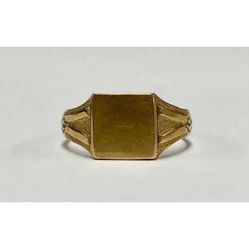 188 - A 9ct gold signet ring