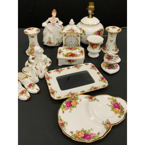 34 - Royal Albert ‘Old Country roses’ ware including; a lamp, picture frame, trinkets, clock; etc