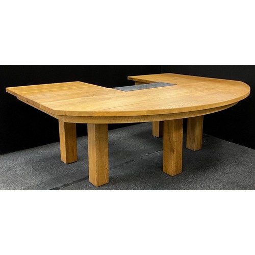 81 - A bespoke made solid oak Hunt table, by Indigo Furniture, of Derbyshire, 76cm high x 219cm wide x 16... 