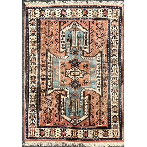 100 - A Middle Eastern style Woollen rug / carpet, 161cm x 123cm.