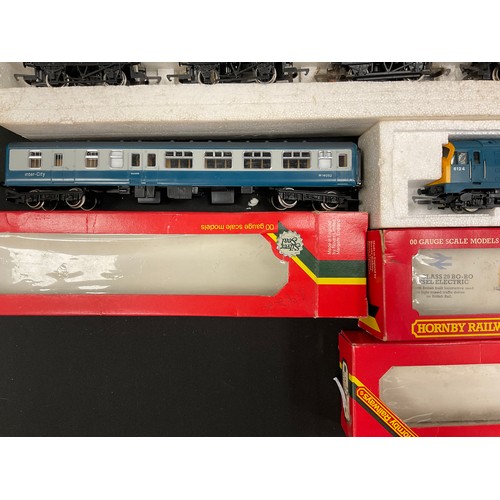 180 - Hornby - Hornby electric train set LNER Heavy goods, 00 gauge inner-city buffet car, inner-city slee... 