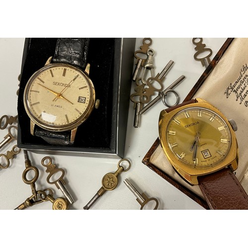 201 - Watches - Sekonda 21 jewel manual wind wristwatch; another 17 jewel,  assorted pocket watch keys, Or... 