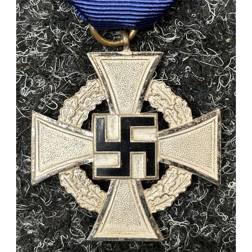 2070 - WW2 Third Reich Treue Dienst Ehrenzeichen, 25 Jahre - Faithful Service Award, 25 years. Complete wit... 