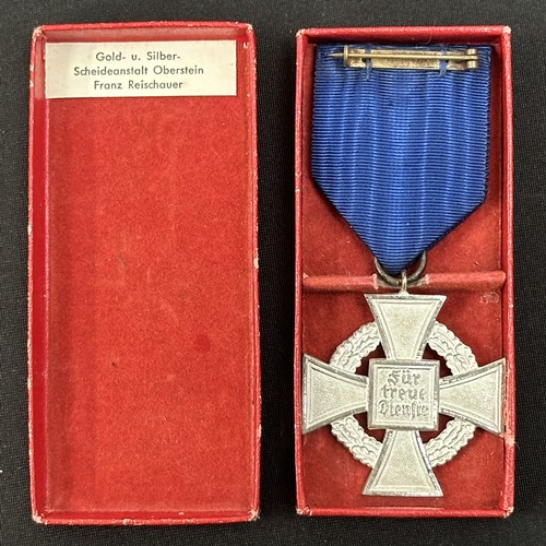 2075 - WW2 Third Reich Cased Treue Dienst Ehrenzeichen, 25 Jahre - Faithful Service Award, 25 years. Case i... 