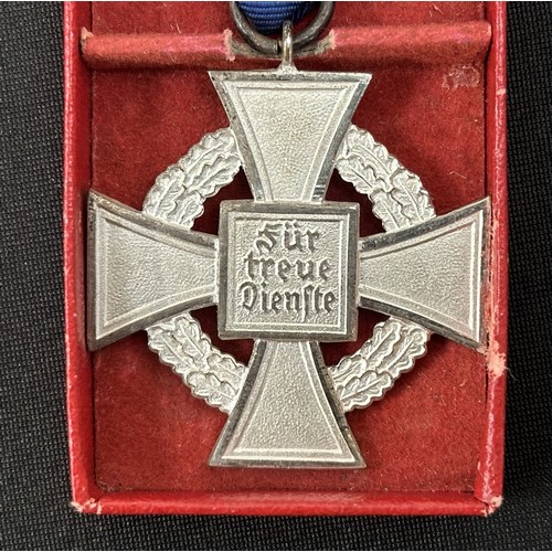 2075 - WW2 Third Reich Cased Treue Dienst Ehrenzeichen, 25 Jahre - Faithful Service Award, 25 years. Case i... 