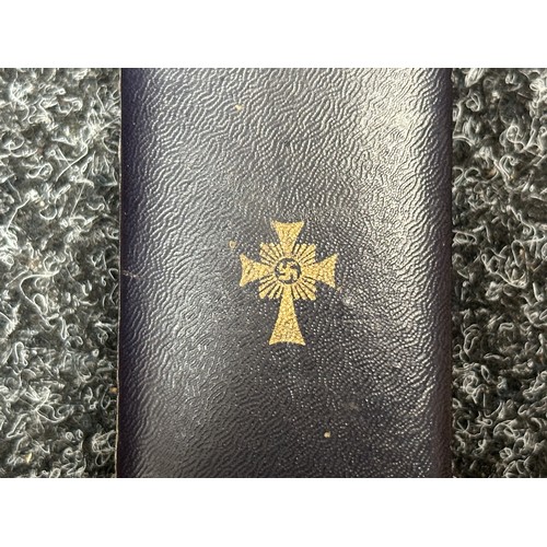 2084 - WW2 Third Reich Ehrenkreuz der Deutsche Mutter Erste Stufe - Mother's Cross 1st Class (Gold). Comple... 