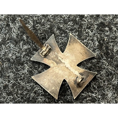 2093 - WW2 Third Reich Eisernes Kreuz 1. Klasse. Iron Cross 1st class 1939. No makers mark.