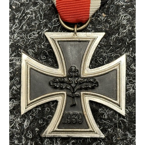 2095 - 1957 Pattern Iron Cross 2nd class 1939. Complete with original wartime ribbon. Post war re-issue ver... 