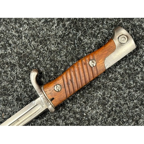 2131 - Mauser 1898 n/A Peruvian Contract Bayonet with pipe backed fullered blade 522mm in length, maker mar... 