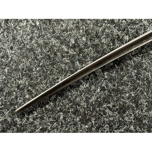 2139 - Socket Bayonet with fullered triangular blade 417mm in length. Inspection marked. Socket numbered G1... 