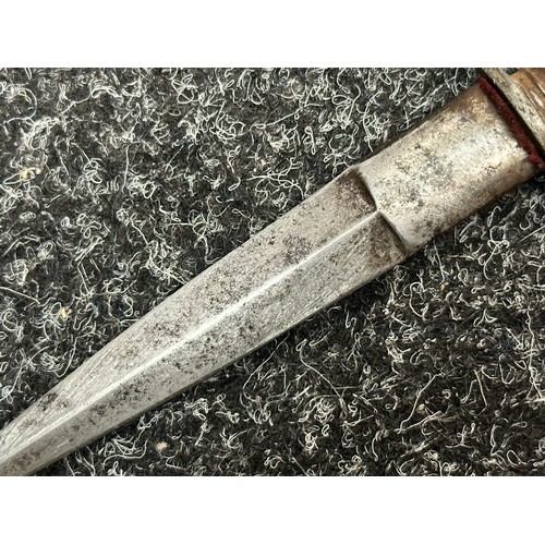 2149 - German Hunting Knife with 128mm long double edged blade. No makers mark. Red felt washer to blade. H... 