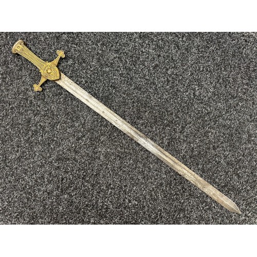 2164 - Britsh 1856 pattern Short Sword with fullered double edged blade 645mm in length, no makers mark. Ca... 