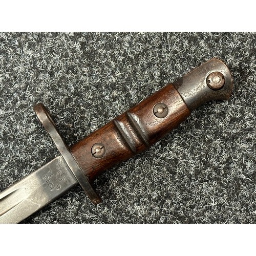 2185 - WW1 British P13 Bayonet with single edged fullered blade 427mm in length, marked 1913 plus maker mar... 