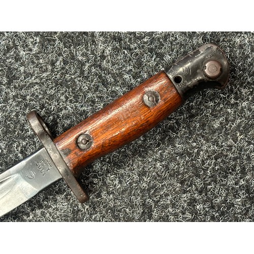 2187 - WW1 British 1907 Pattern Bayonet with single edged fullered blade 433mm in length with makers mark 