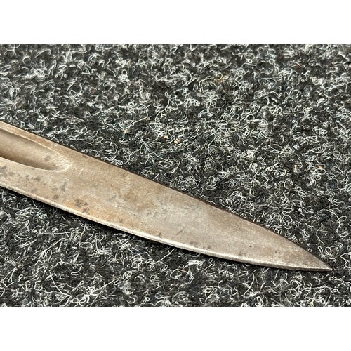 2192 - WW1 British 1907 Pattern Bayonet with fullered single edged blade 432mm long blade, maker marked and... 