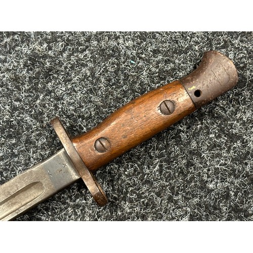 2194 - WW1 British 1907 Pattern Bayonet with fullered single edge blade 430mm in length, maker marked and d... 