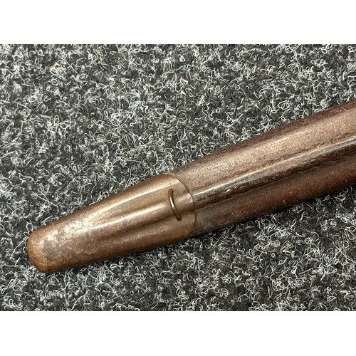 2194 - WW1 British 1907 Pattern Bayonet with fullered single edge blade 430mm in length, maker marked and d... 