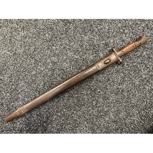 2194 - WW1 British 1907 Pattern Bayonet with fullered single edge blade 430mm in length, maker marked and d... 