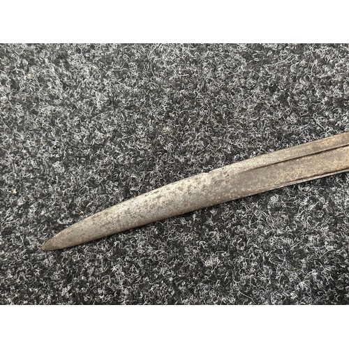 2194 - WW1 British 1907 Pattern Bayonet with fullered single edge blade 430mm in length, maker marked and d... 